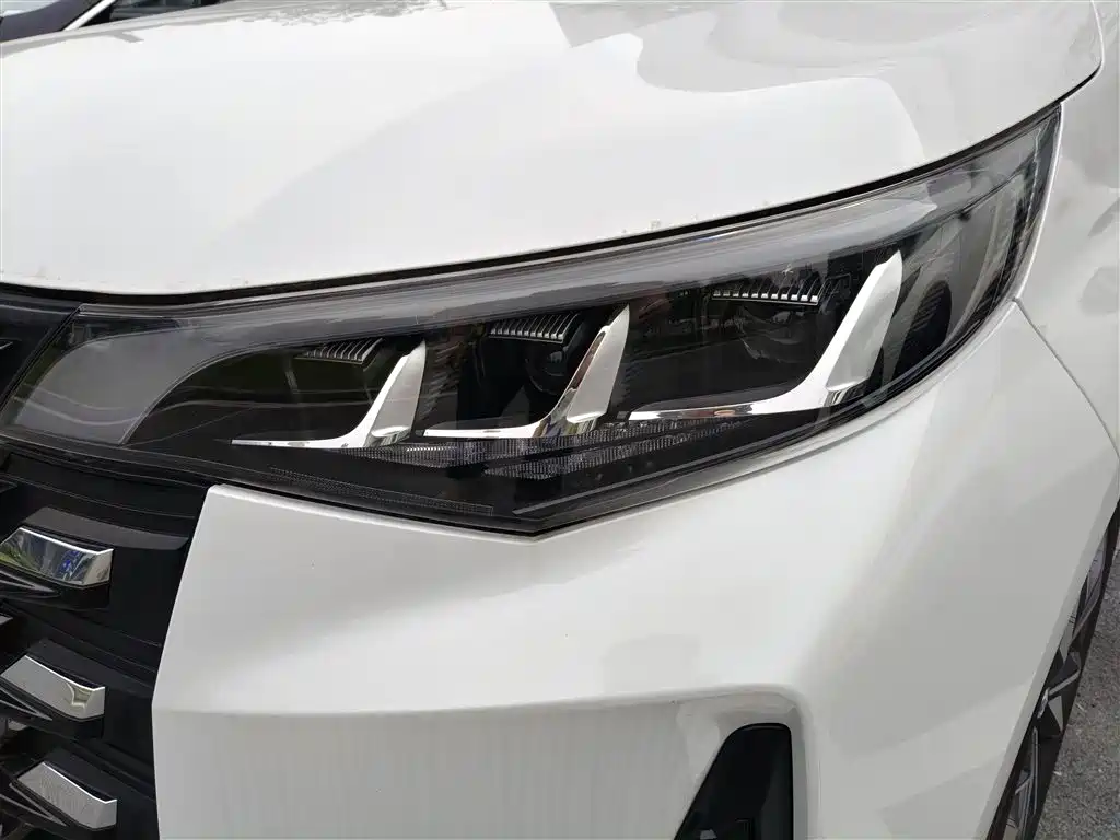 GAC Trumpchi Trumpchi M6 2023 PRO 270T DCT Luxury Edition фото 24