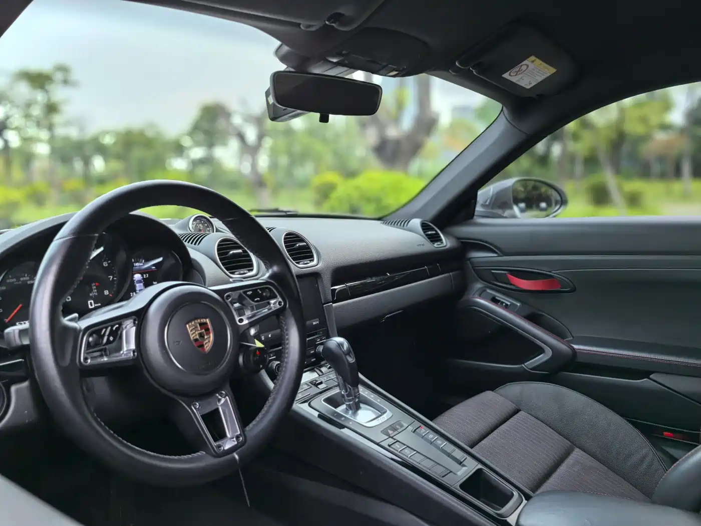Porsche 718 2019 Cayman T 2.0T фото 10
