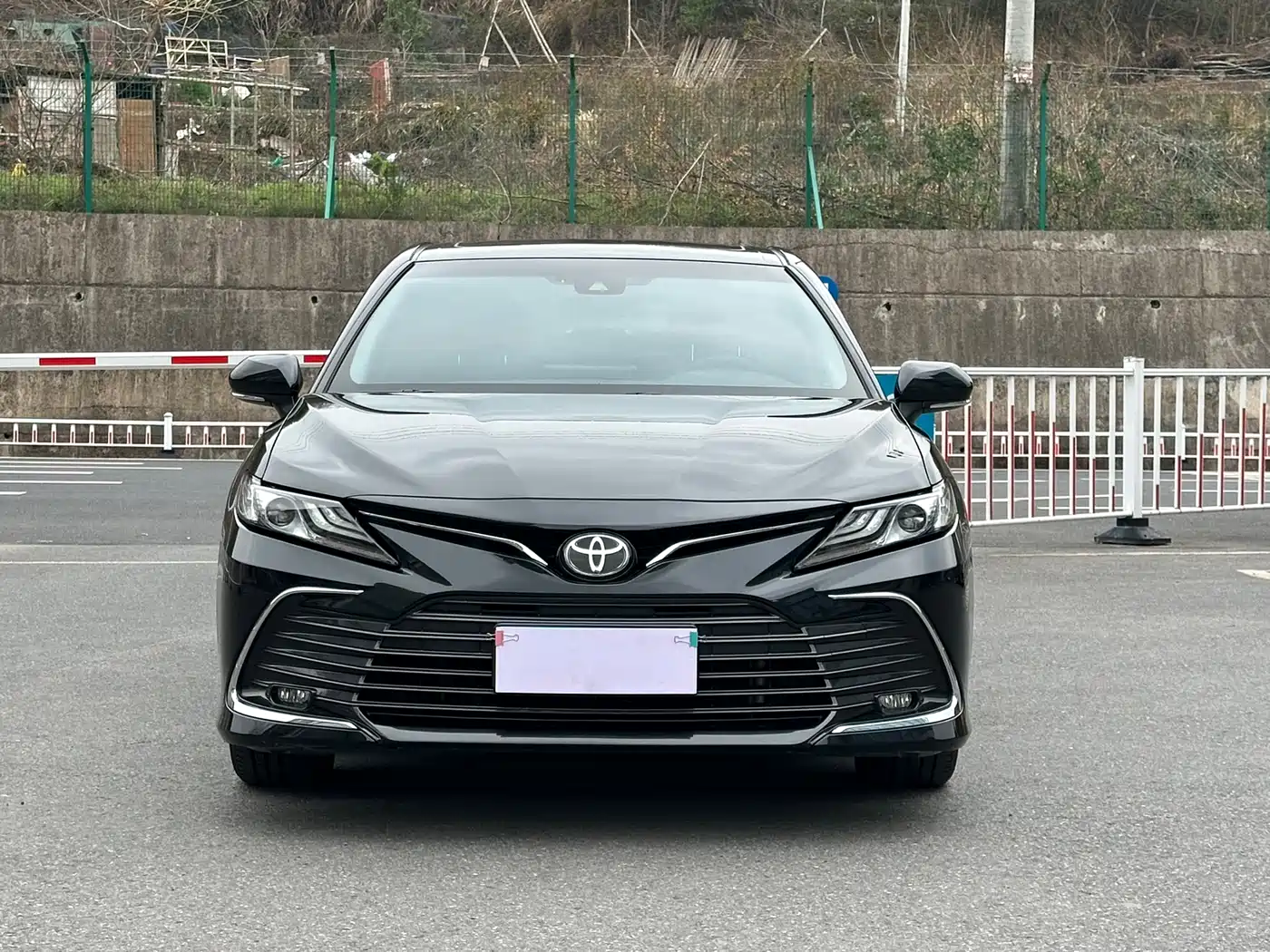 Toyota Camry 2021 2.0G Luxury Edition фото 2