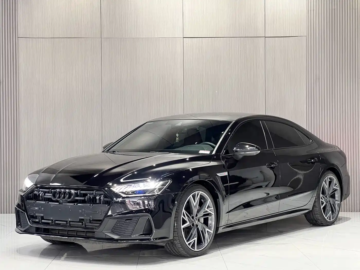 Audi A7L 2023 45 TFSI quattro S-line Black Warrior Edition