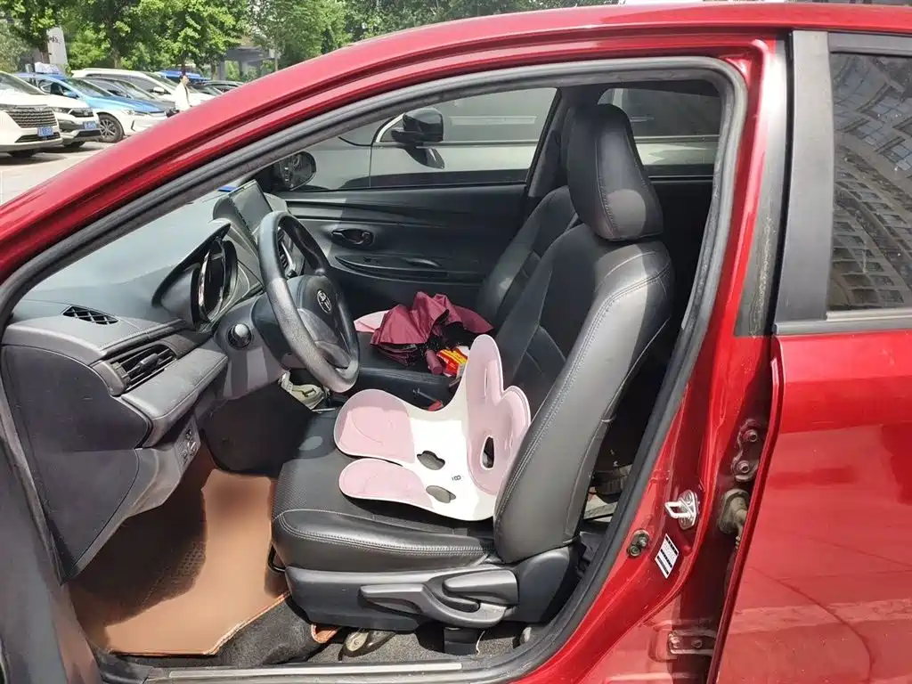 Toyota YARiS L Zhi Xuan 2017 1.5E CVT Speed Upgrade Edition фото 8