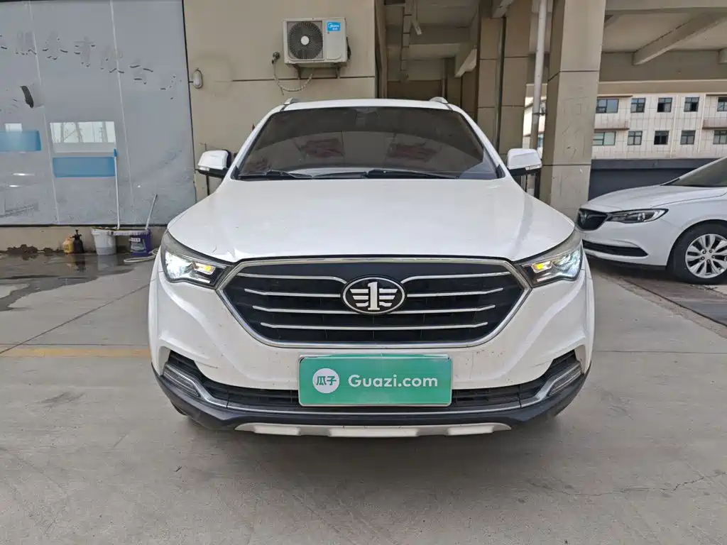 Besturn X40 2018 2019 1.6L Manual Luxury Type China V