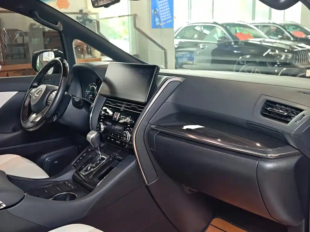 Lexus LM 2021 2020 300h 4-Seat Imperial Edition