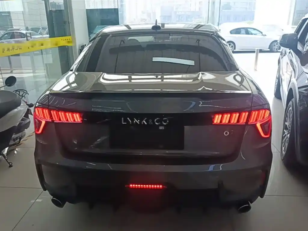 Lynk & Co 03 2021 1.5TD DCT Jin Champion Edition фото 6