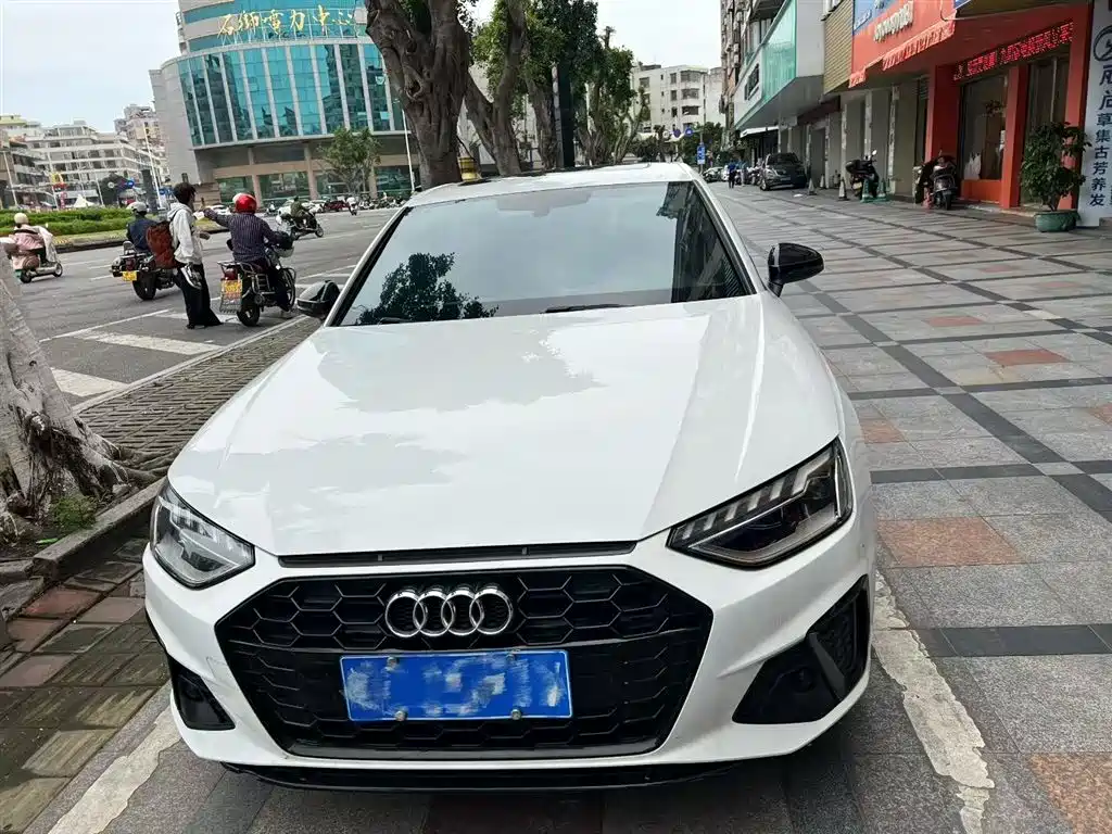 Audi A4L 2023 40 TFSI Luxury Sport фото 2