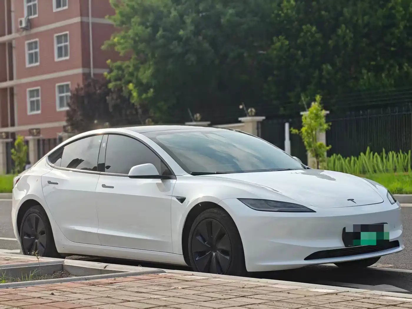 Tesla Model 3 2026 2025 Model Long Range Rear-Wheel Drive
