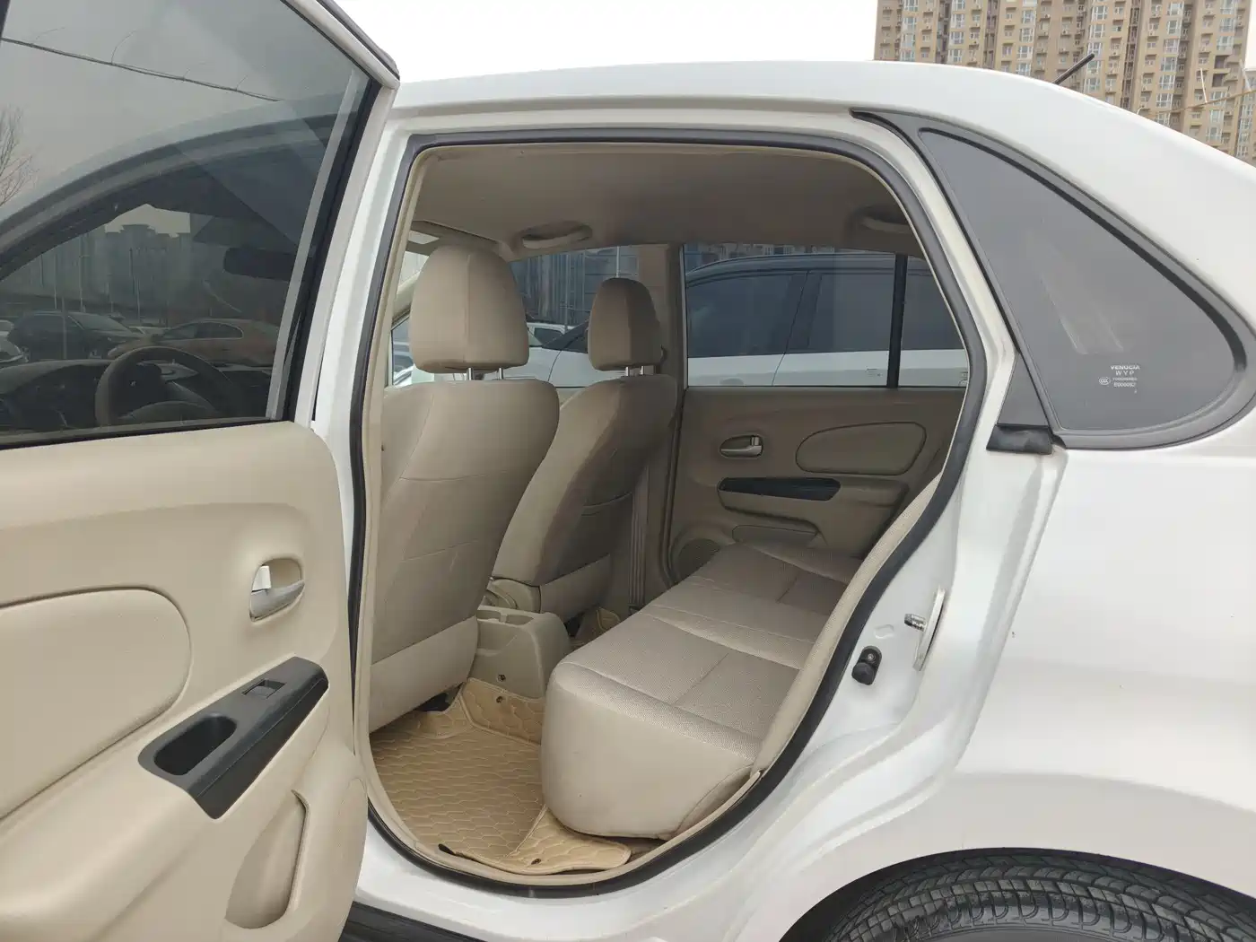 Venucia D50 2014 2013 1.6L Manual Fashion