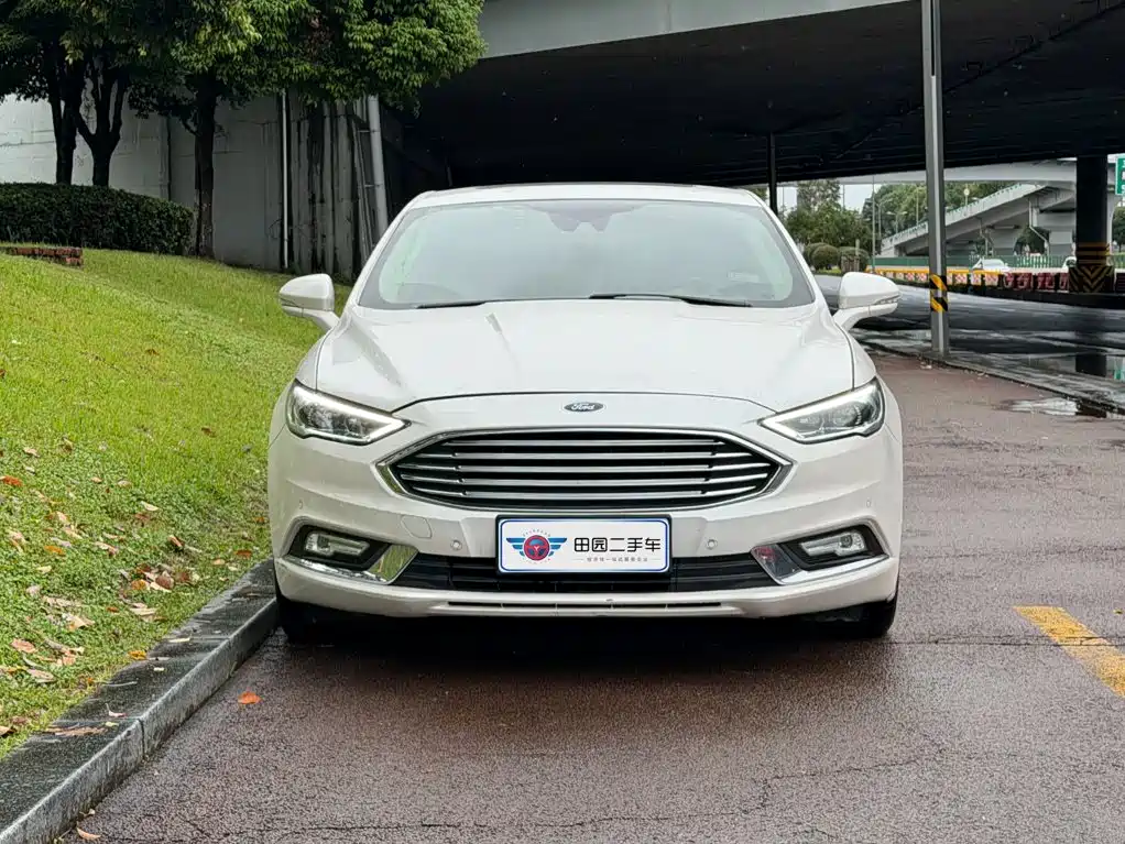 Фото 2 - Ford Mondeo
