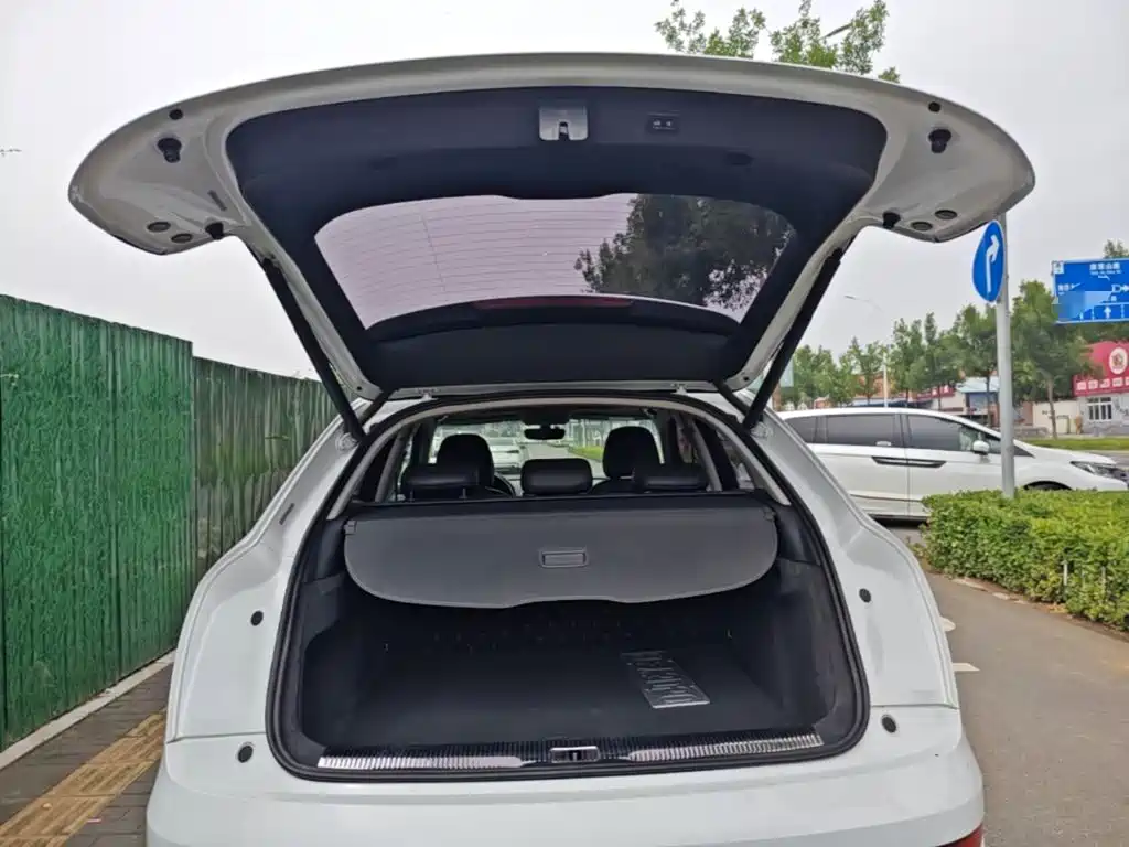 Фото 15 - Audi Q3