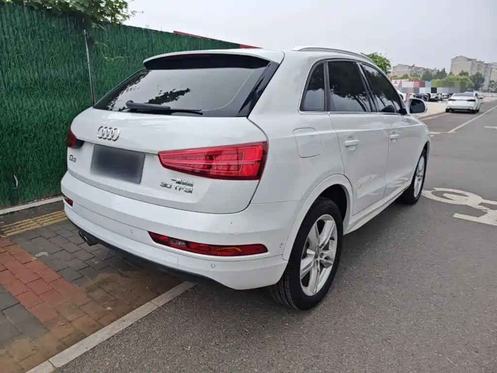 Фото 5 - Audi Q3