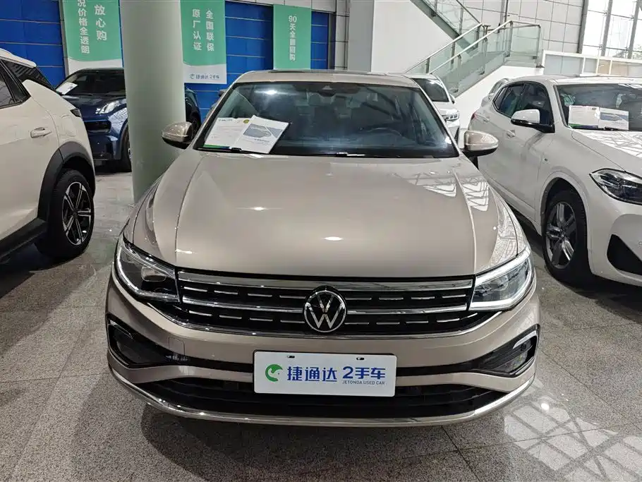 Volkswagen Bora 2023 300TSI DSG Premium Edition фото 2