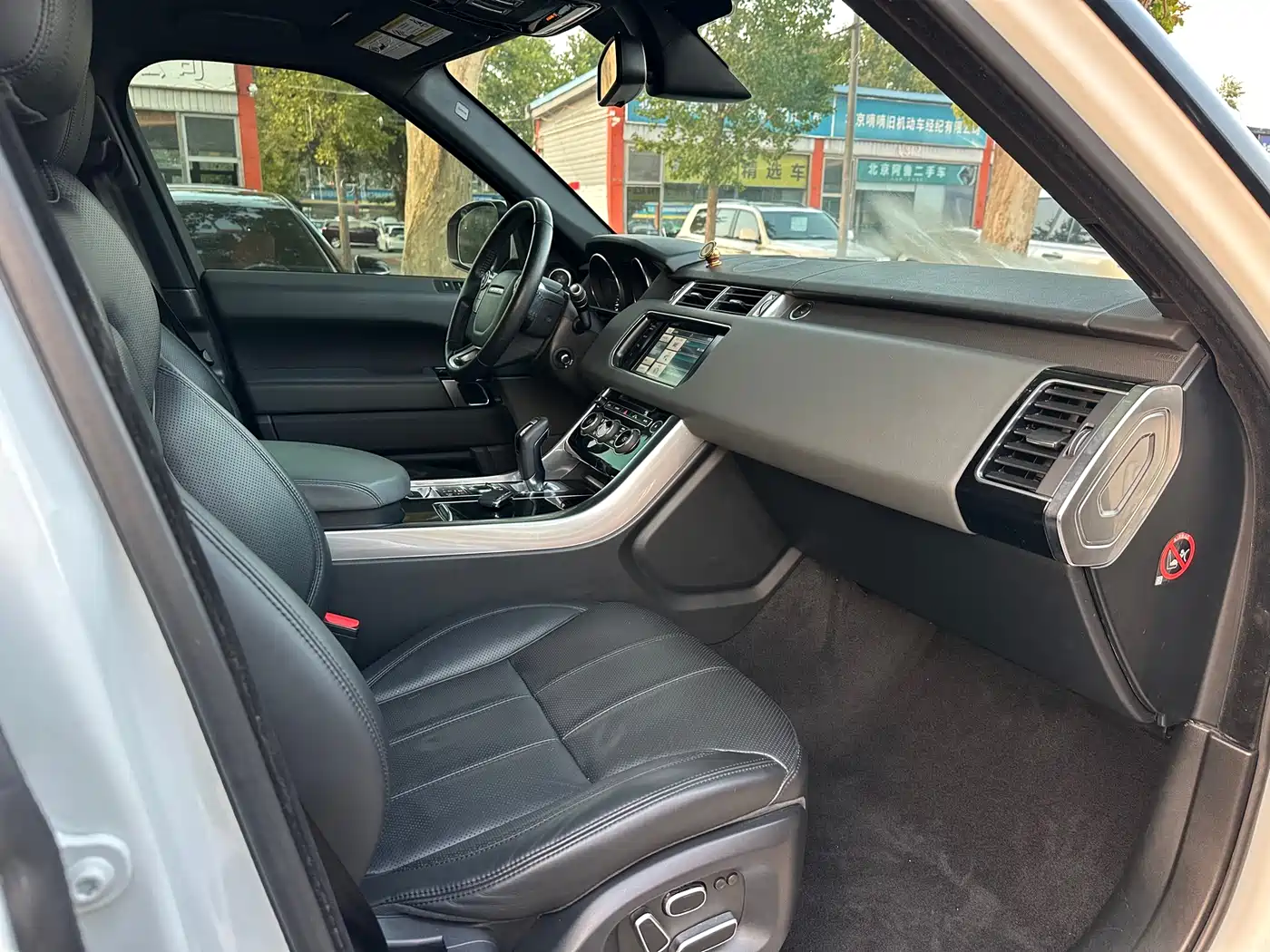 Land Rover Range Rover Sport 2016 Model 3.0 SC V6 HSE фото 15