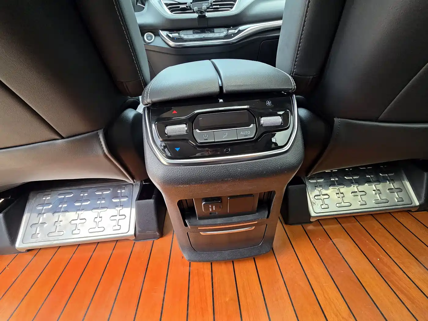 Maxus G20 2021 2021 PLUS 2.0T Gasoline Automatic Executive Edition