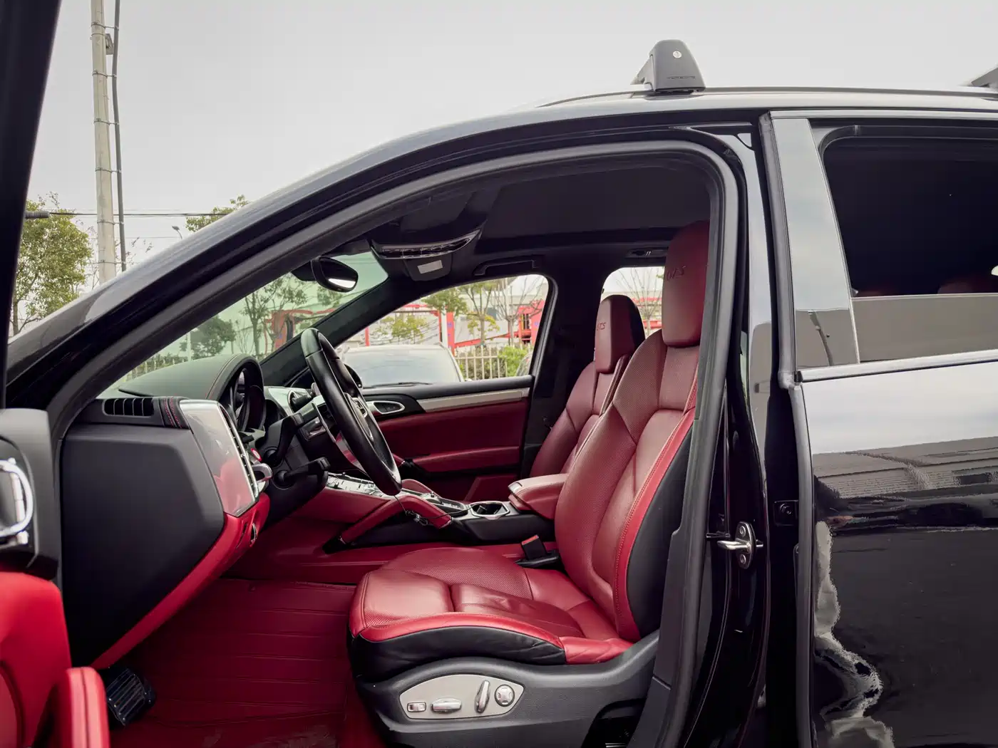 Porsche Cayenne 2016 Cayenne GTS 3.6T фото 18