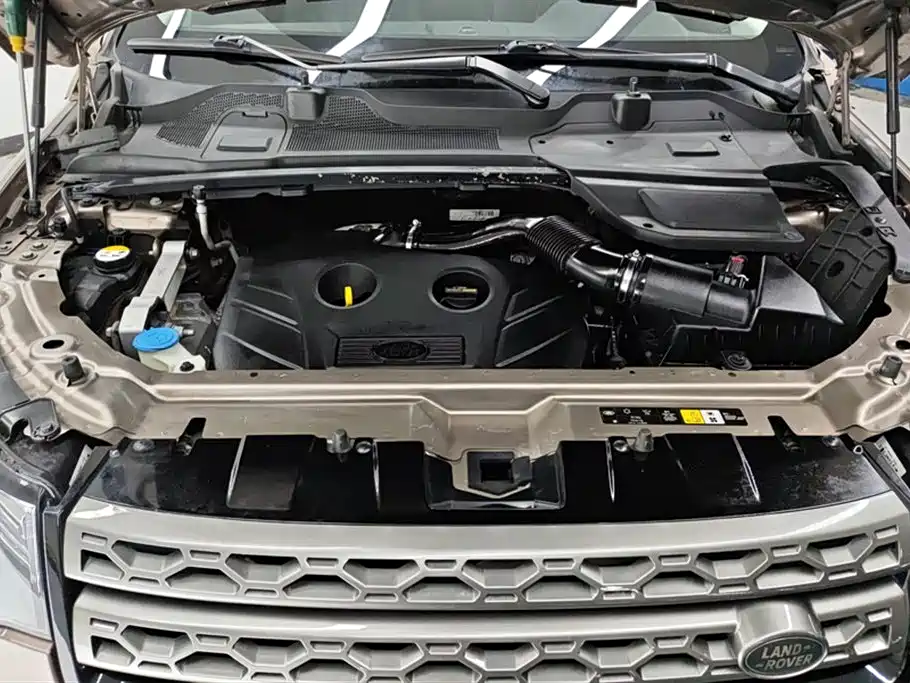 Land Rover Discovery Sport 2017 2.0T SE фото 10