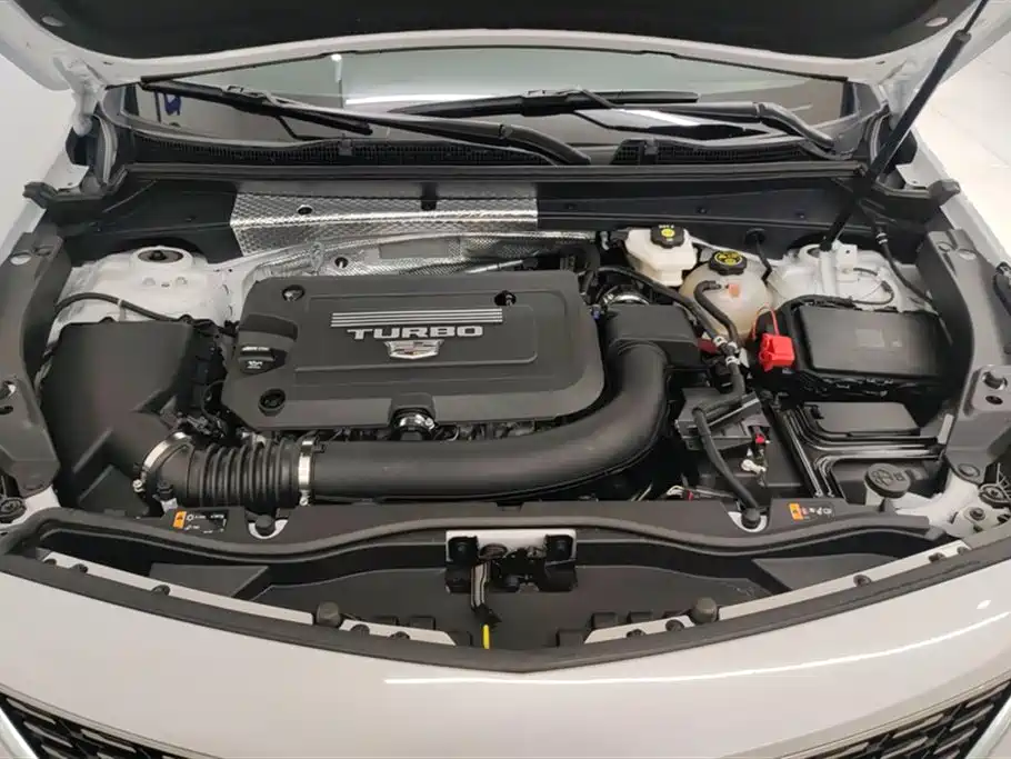 Cadillac XT4 2022 28T FWD Luxury фото 10