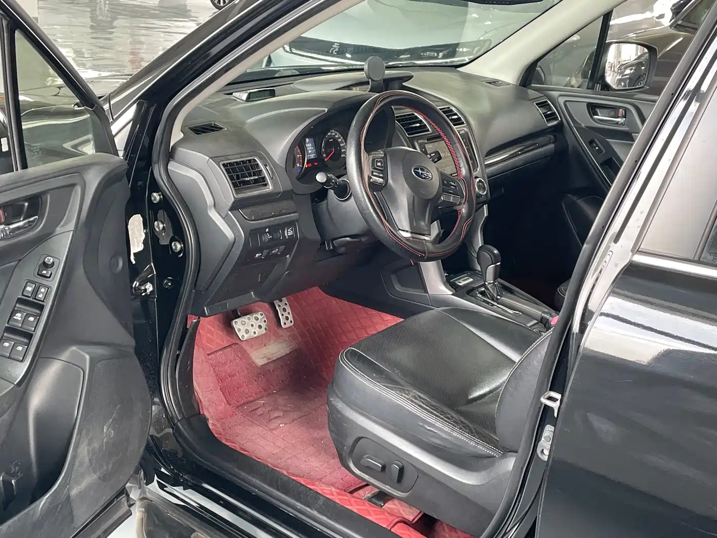 Subaru Forester 2015 2.5i Special Commemorative Edition фото 8