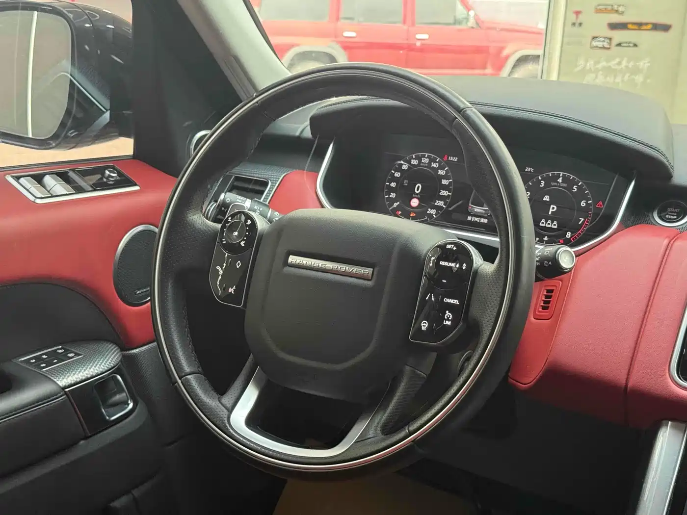 Land Rover Range Rover Sport 2021 3.0 L6 Gloss Black Edition фото 23