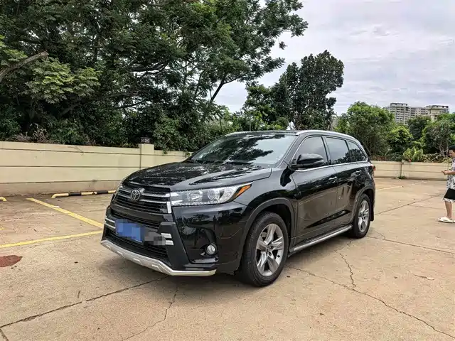 Toyota Highlander 2021 2.0T AWD Luxury 7-Seater