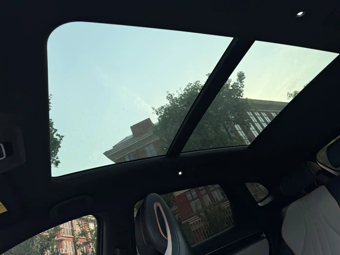 BYD Song PLUS PHEV 2024 Glory Edition DM-i 110km Flagship PLUS фото 10