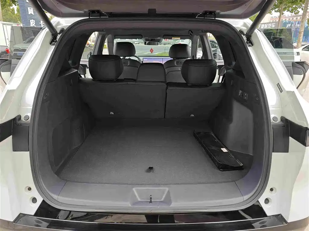 Nissan NX8 2026 2026 Extended Range Edition