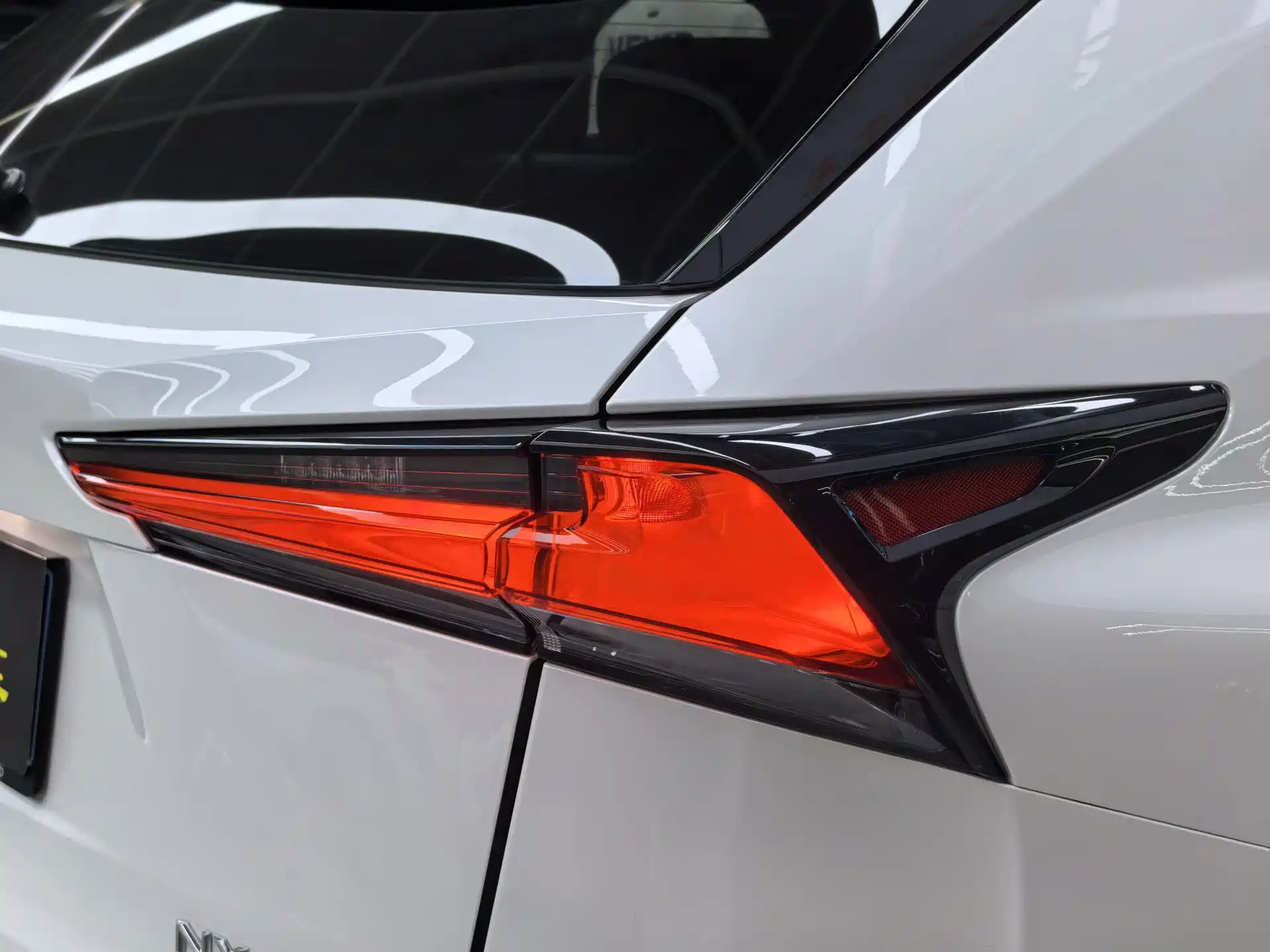 Фото 36 - Lexus NX