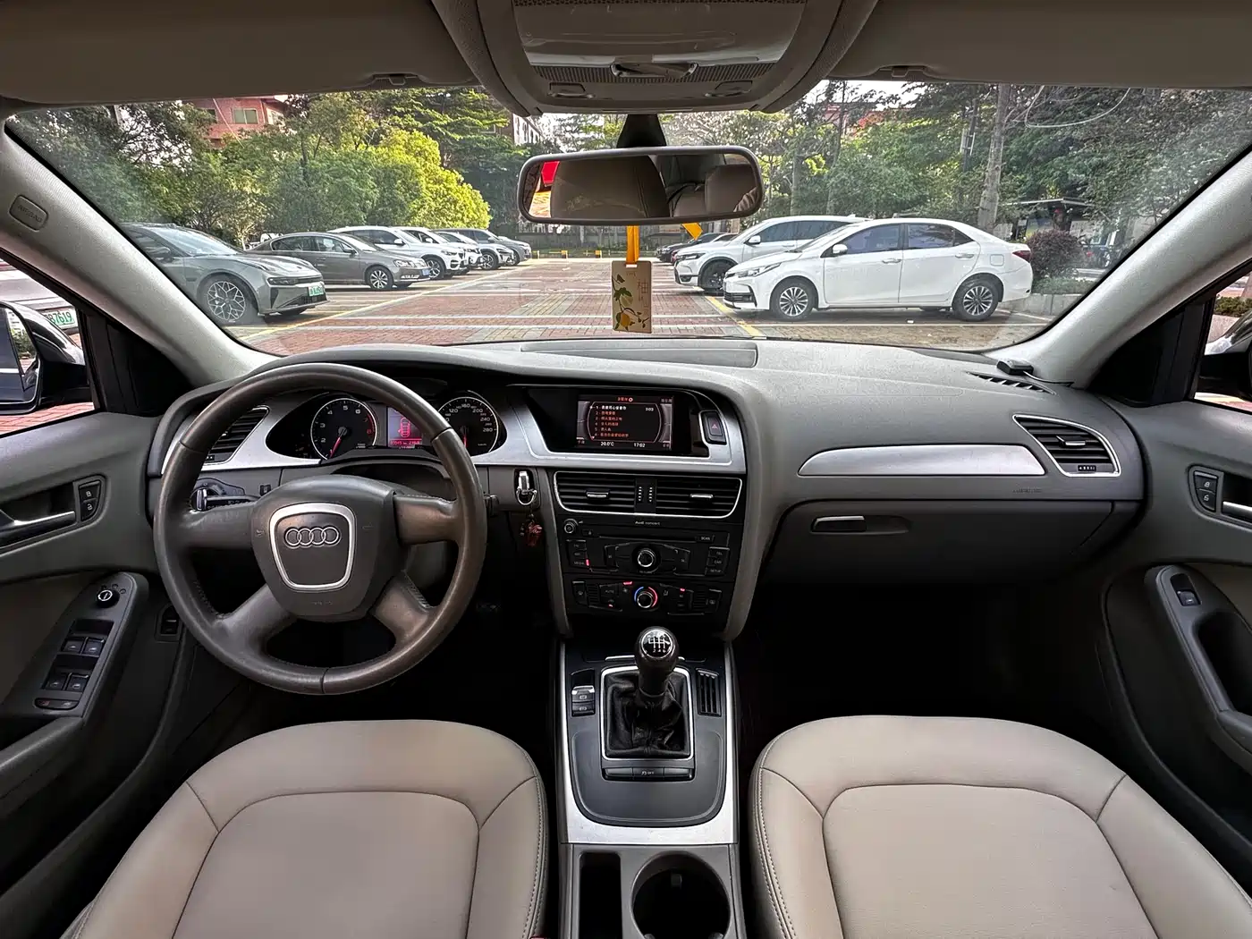 Audi A4L 2012 1.8 TFSI Manual Comfort фото 15