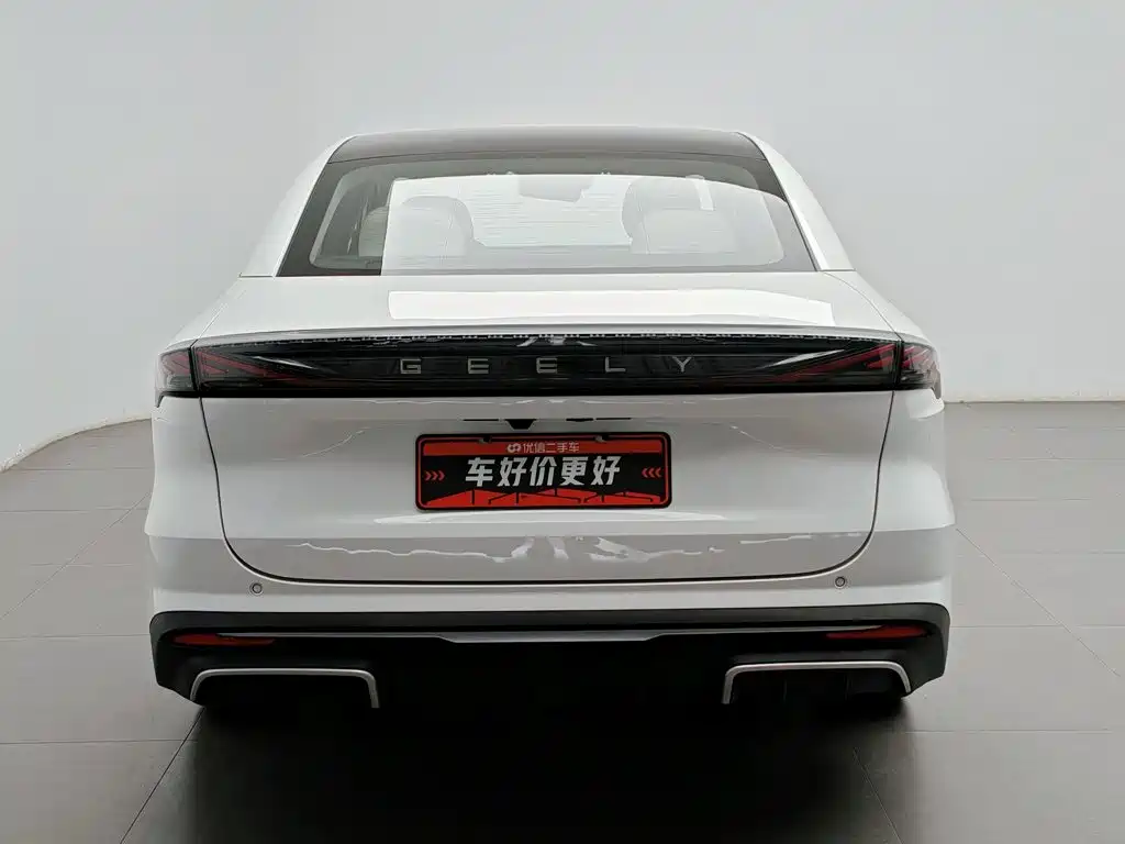 Geely Galaxy Galaxy L6 2023 125km Starship 4