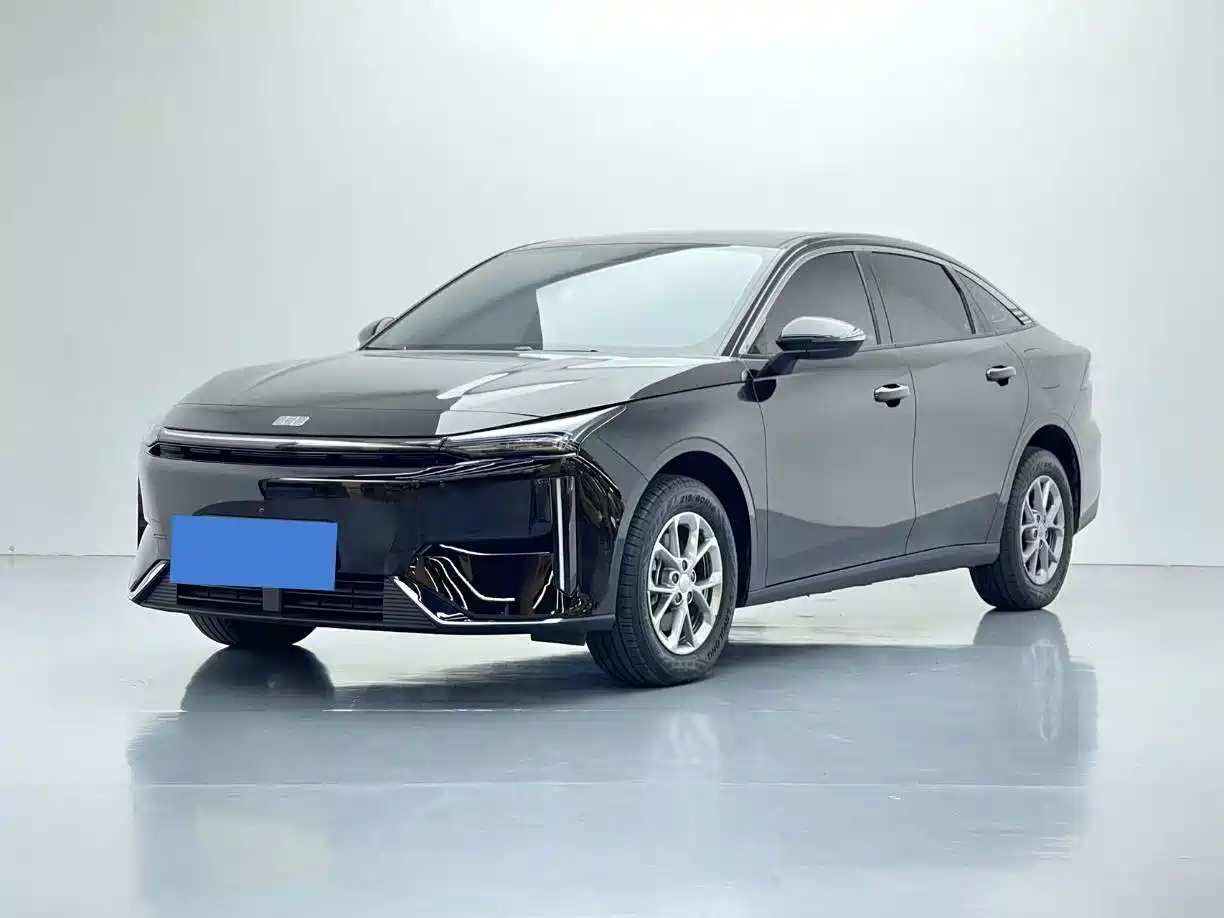 Geely Galaxy Galaxy L6 2025 EM-i 60km Voyage Edition