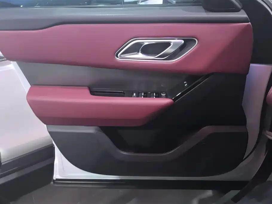 Land Rover Range Rover Velar 2019 250PS фото 7