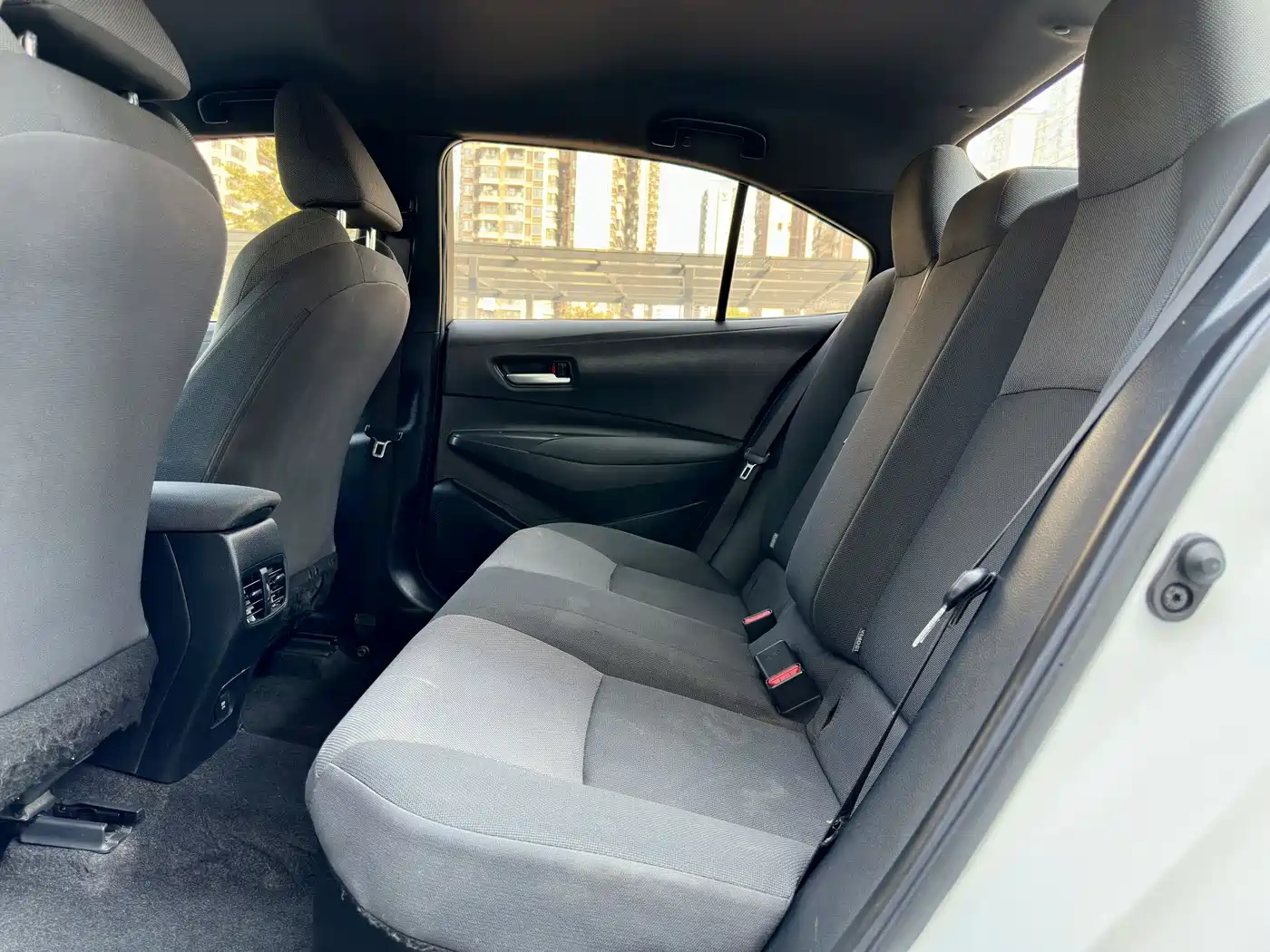 Toyota Levin 2022 Dual Engine 1.8H E-CVT Progressive Edition фото 12