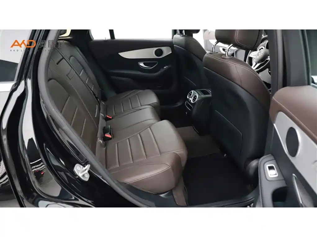 Mercedes-Benz GLC 2022 Facelift II GLC 260 L 4MATIC Sport Model фото 8