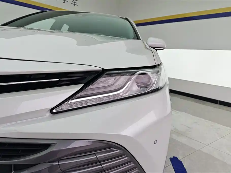 Toyota Camry 2019 Facelift 2.0G Luxury Edition фото 5