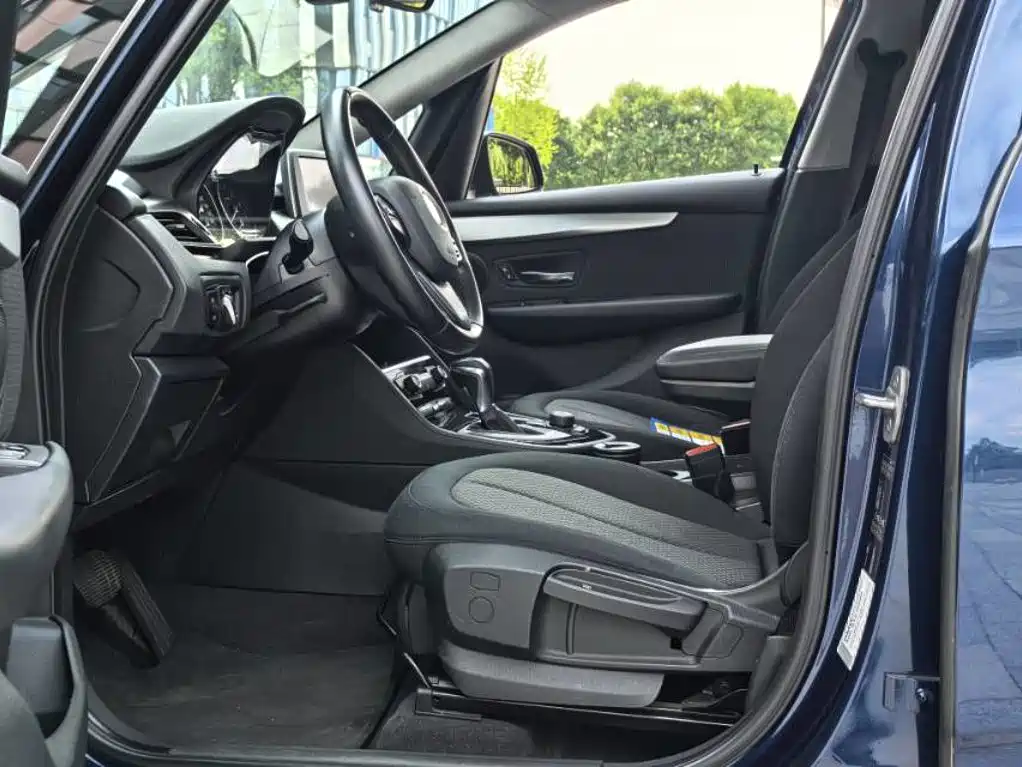 BMW 2 Series Touring 2016 2016 218i Leading