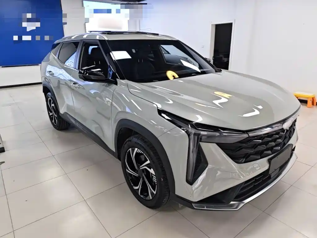 Photo 4 - Geely Atlas