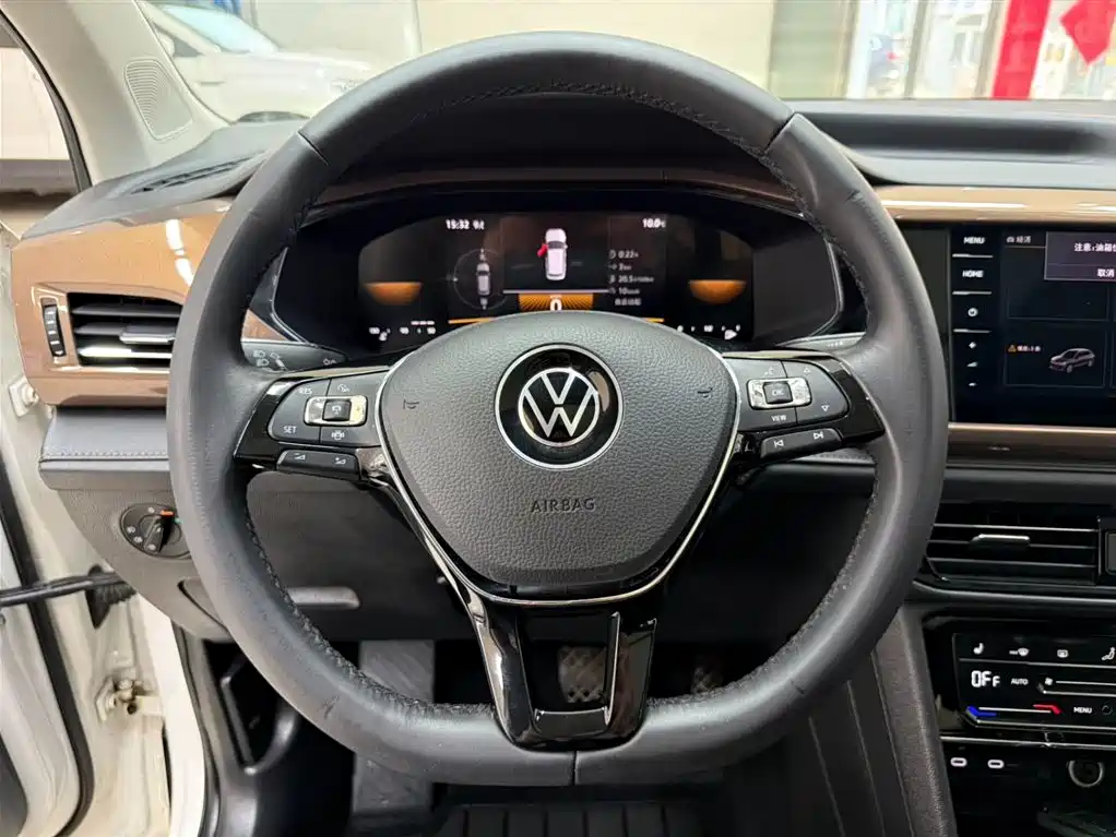 Volkswagen Tharu 2022 280TSI FWD Luxury Edition фото 11