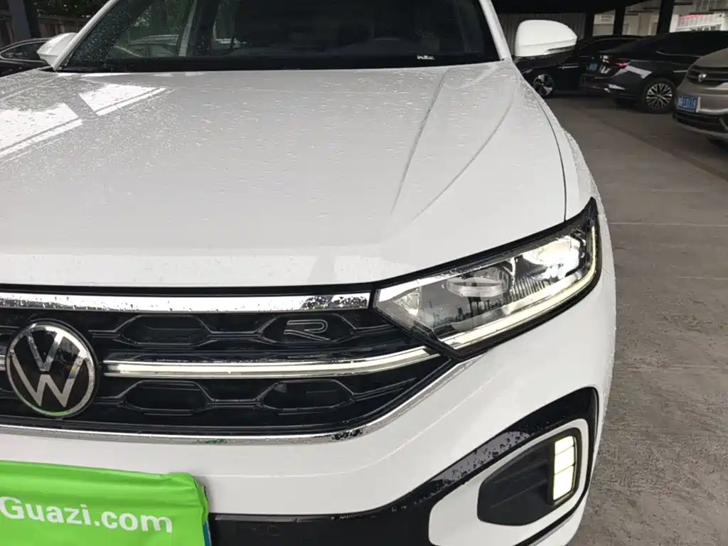 Volkswagen T-ROC 2025 2025 Facelift 300TSI DSG 2WD Dawn Edition