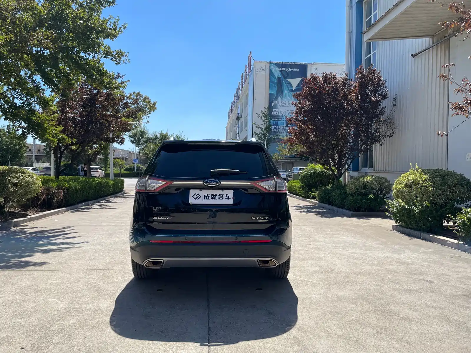 Фото 6 - Ford Edge