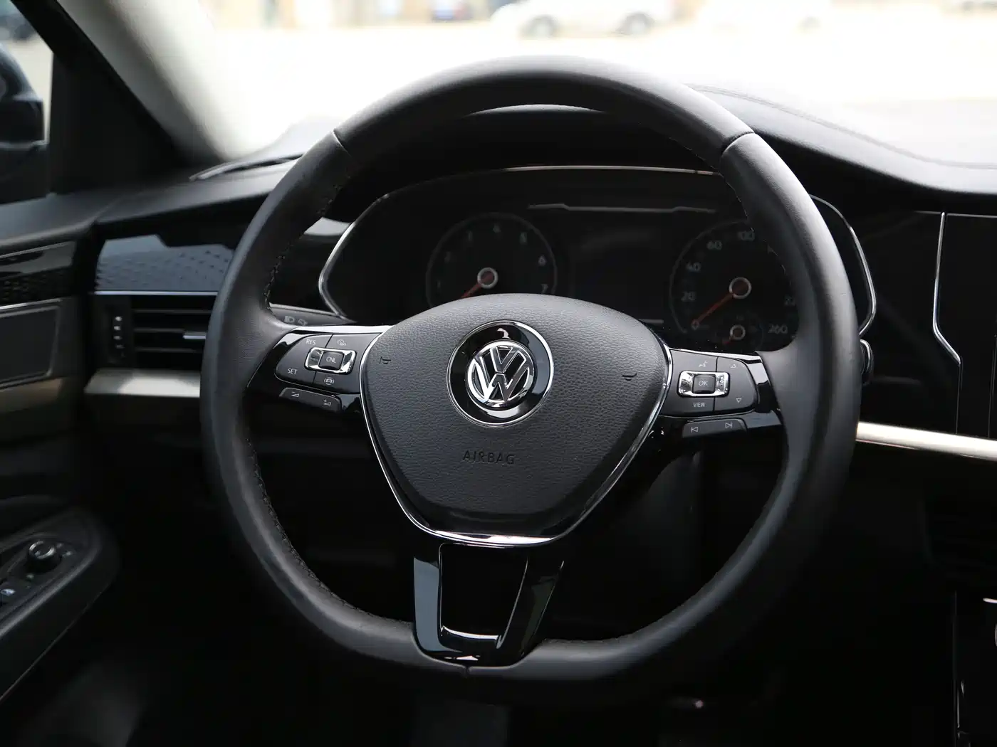 Volkswagen Passat 2019 330TSI Elite Version China VI фото 12