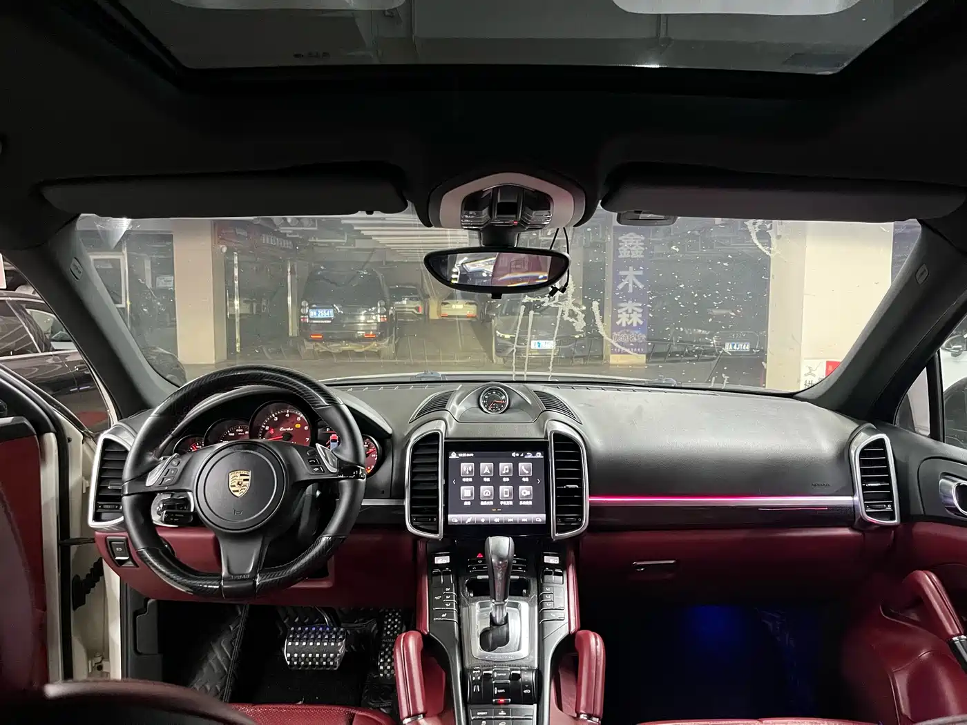 Porsche Cayenne 2011 Cayenne S Hybrid 3.0T фото 5