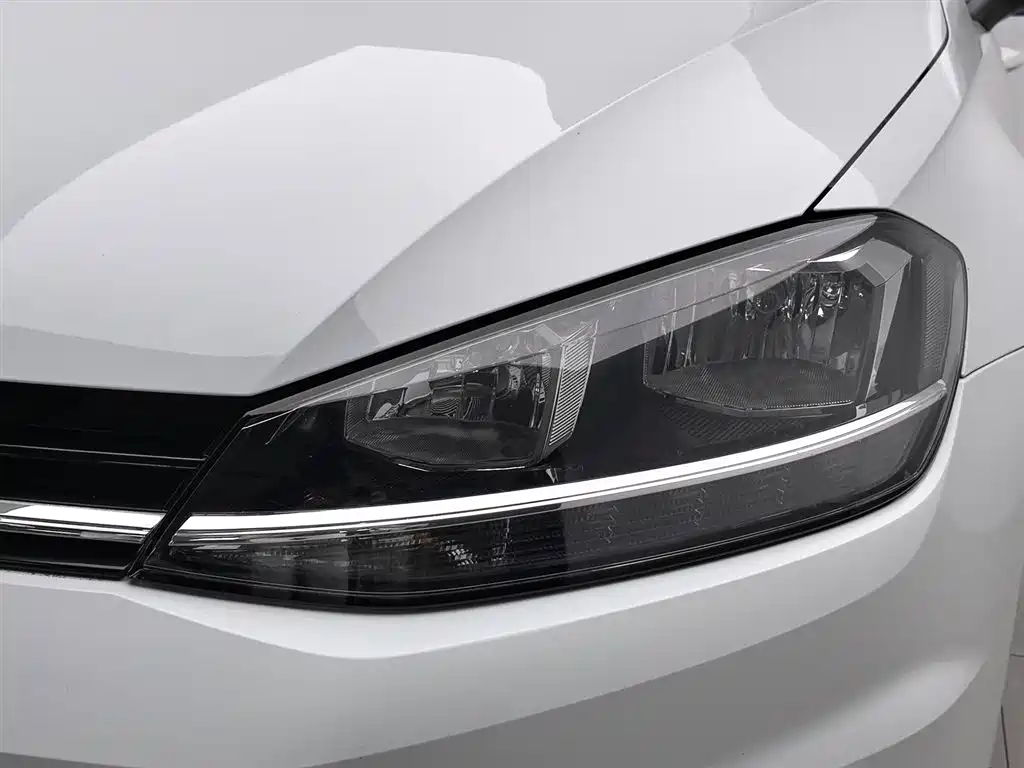 Volkswagen Golf 2018 230TSI Automatic Comfort фото 7