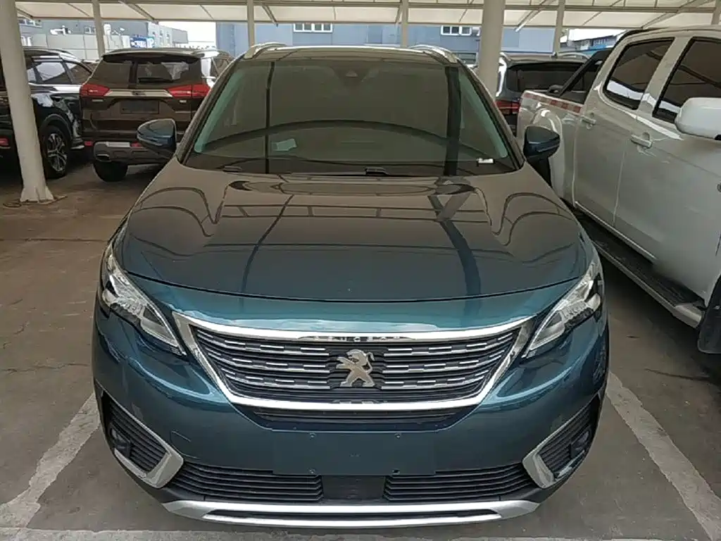 Peugeot 5008 2017 380THP 7-seat Elite Edition фото 3
