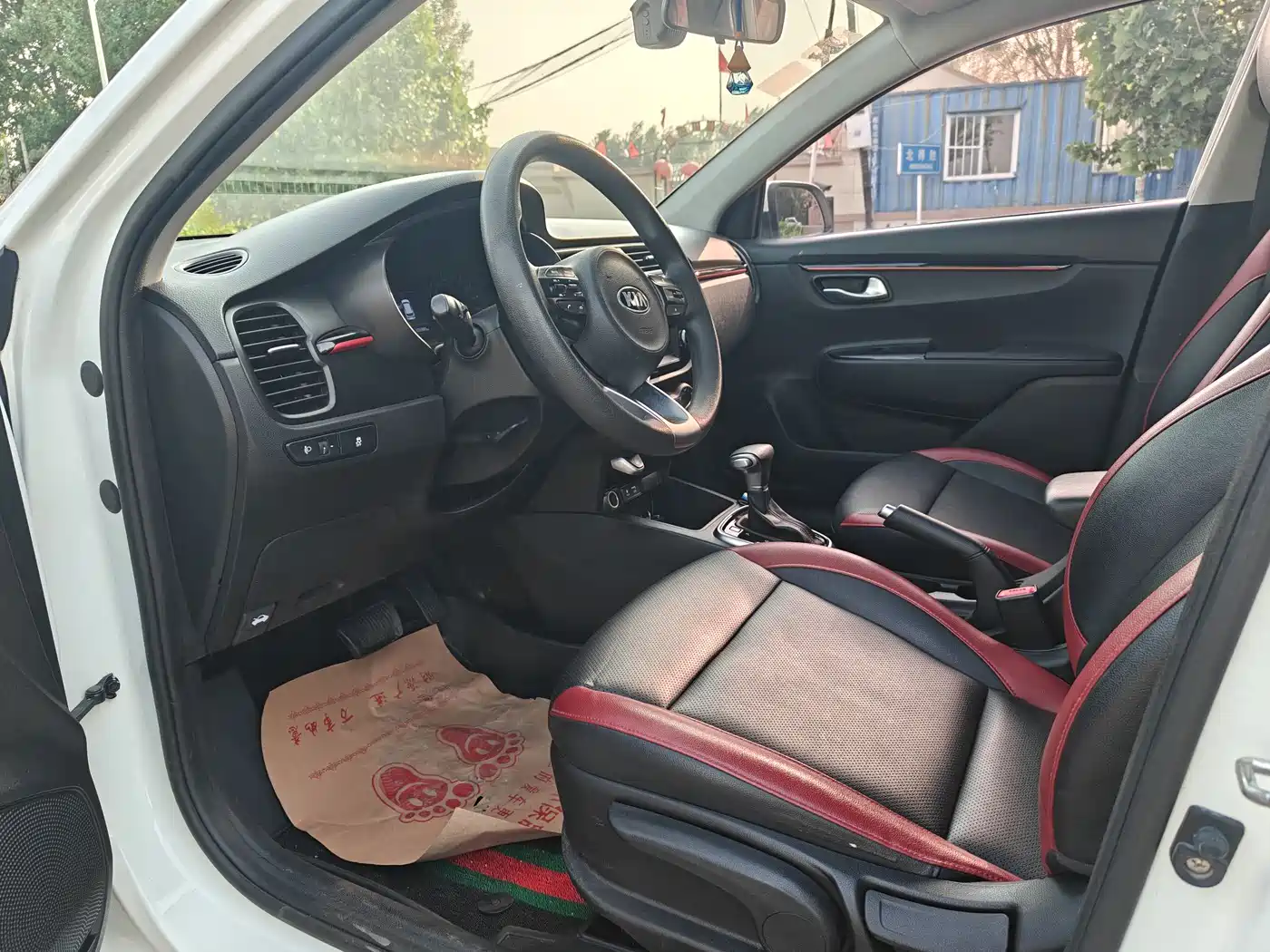 Kia KX CROSS 2017 1.4L AT GLS фото 8
