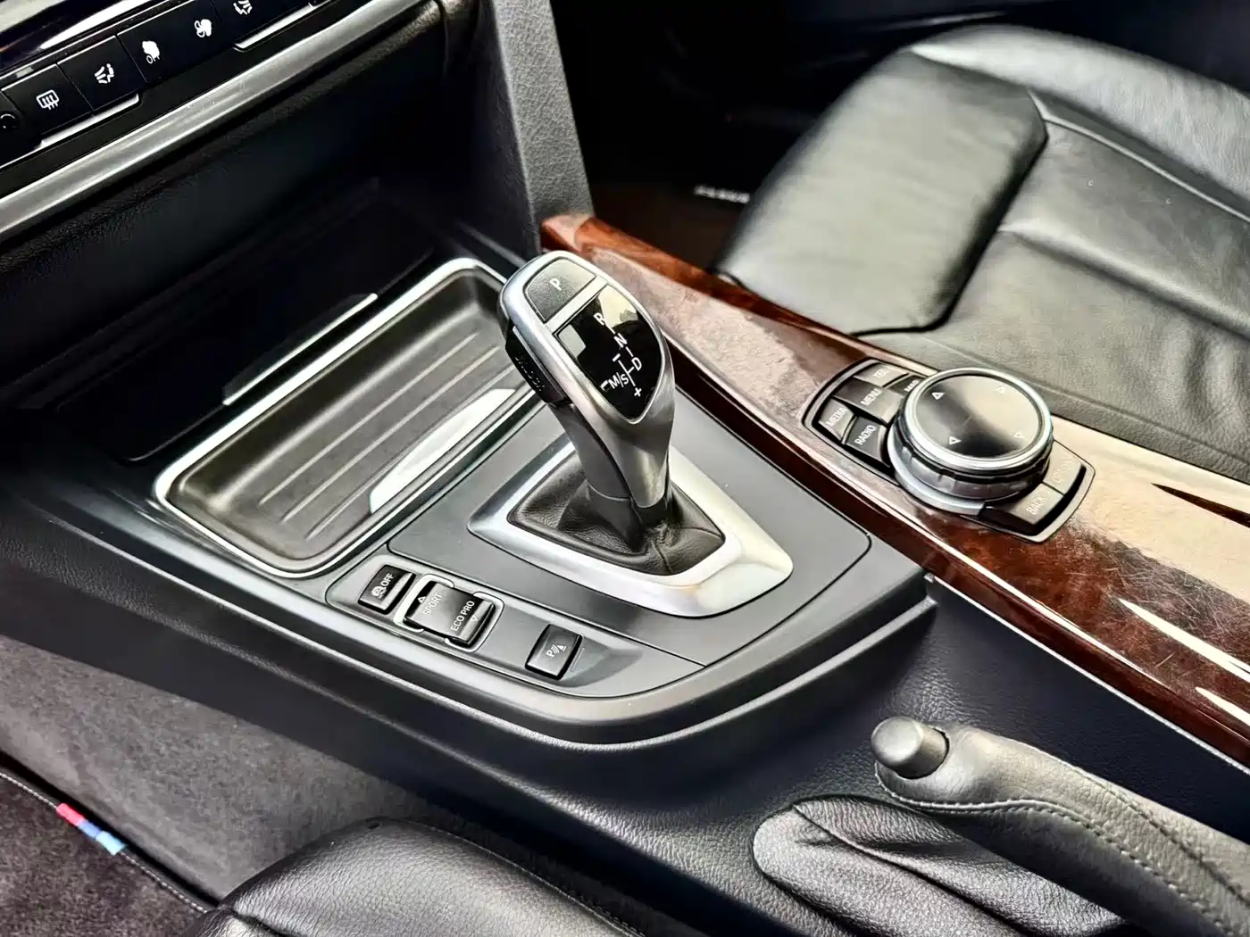 BMW 3 Series 2014 320Li Luxury Design Package фото 11
