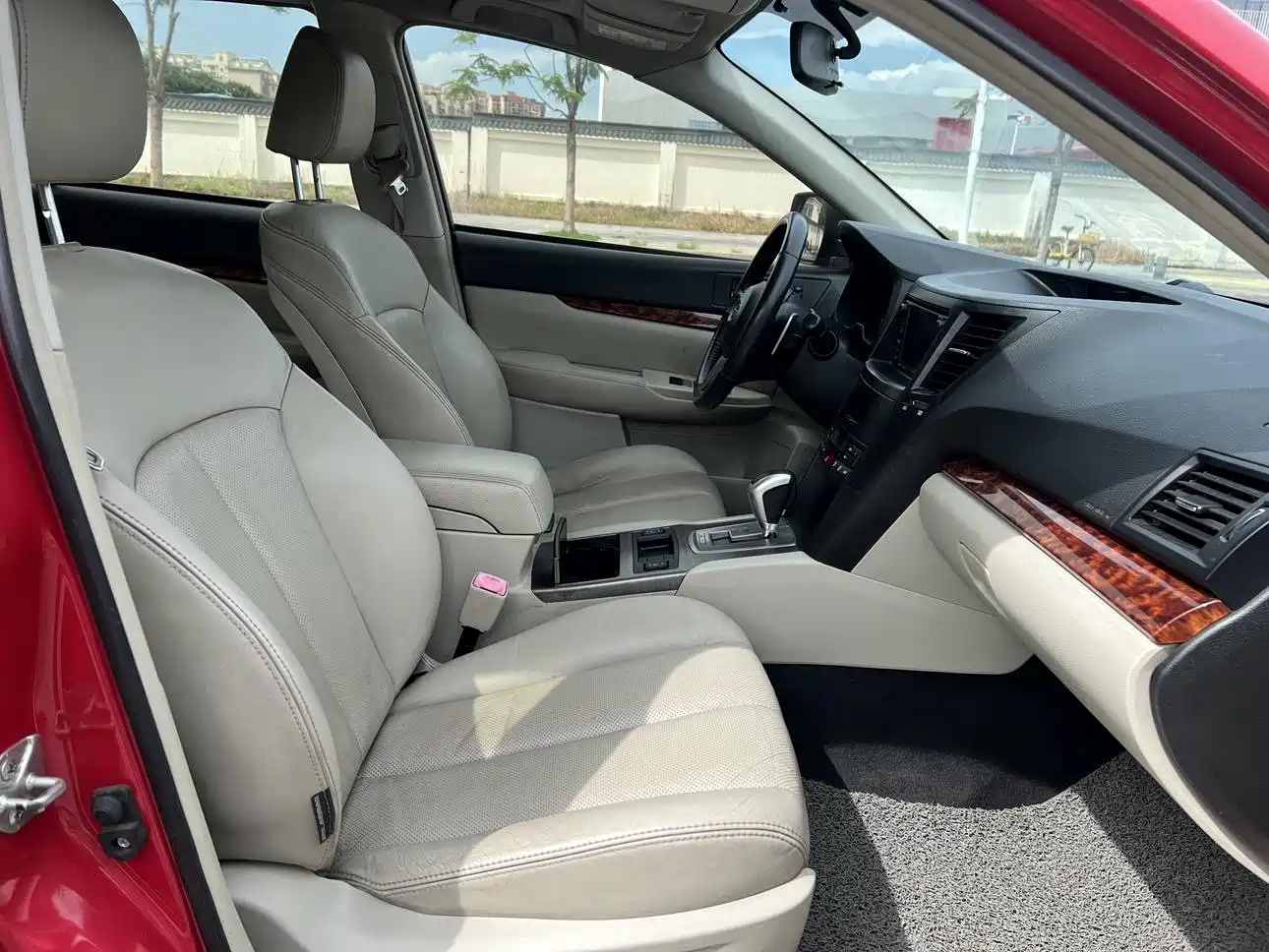 Subaru Outback 2010 2010 2.5i Luxury Navigation
