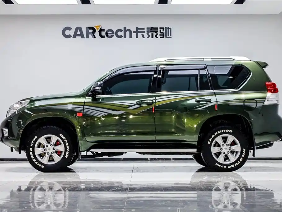 Toyota Prado 2010 4.0L Automatic TX-L фото 3