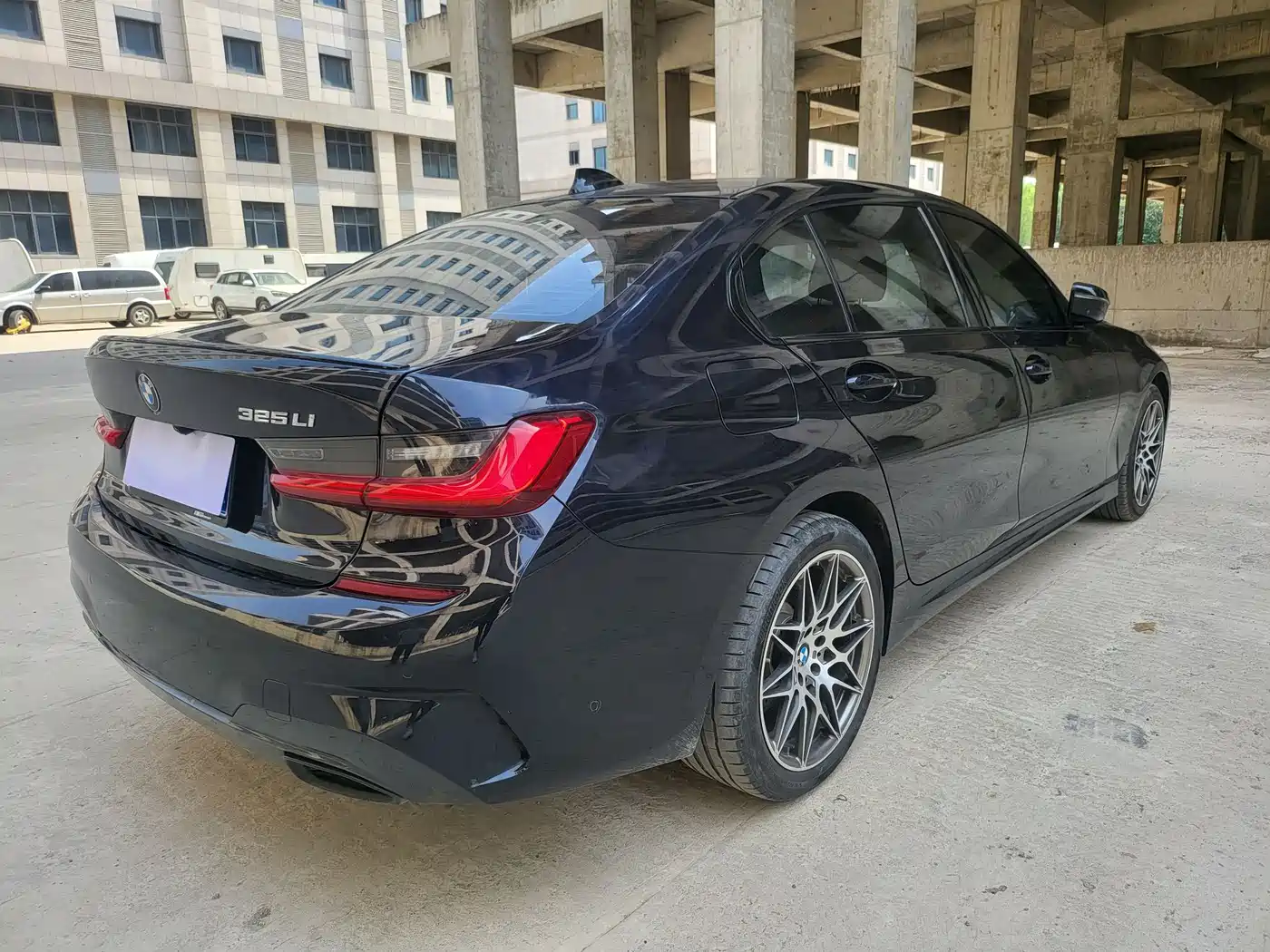 BMW 3 Series 2020 325i M Sport Black Night Package фото 7
