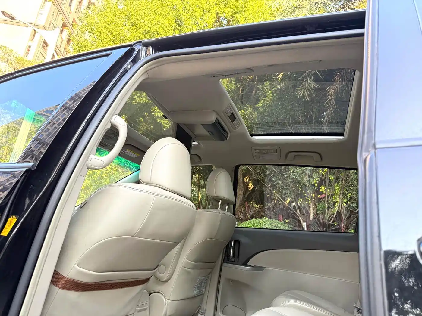Toyota Previa 2012 2.4L 7-Seater Luxury Edition фото 8