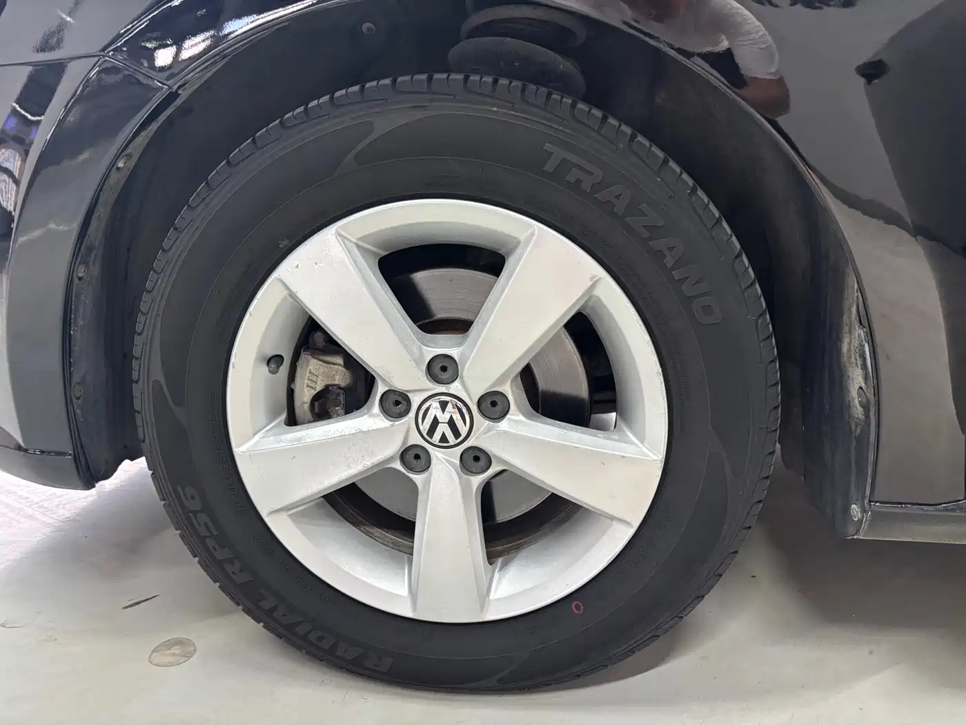 Volkswagen Lavida 2013 Facelift Classic 1.6L Automatic Trend фото 12