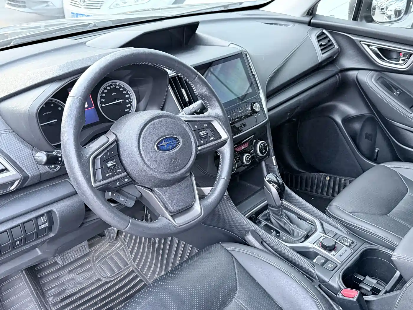 Subaru Forester 2021 2.0i Luxury Edition with EyeSight фото 4